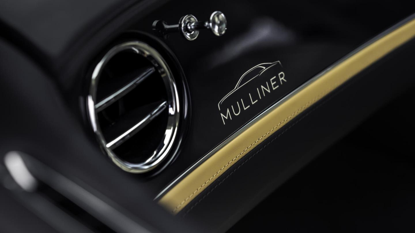 Close up of the Flying Spur silloute on the front fascia of a Flying Spur Mulliner
